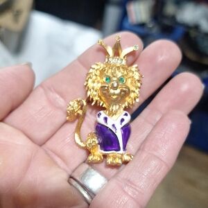 Gold and Purple Lion Brooch